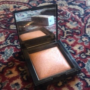 Invisible Glow Highlighter